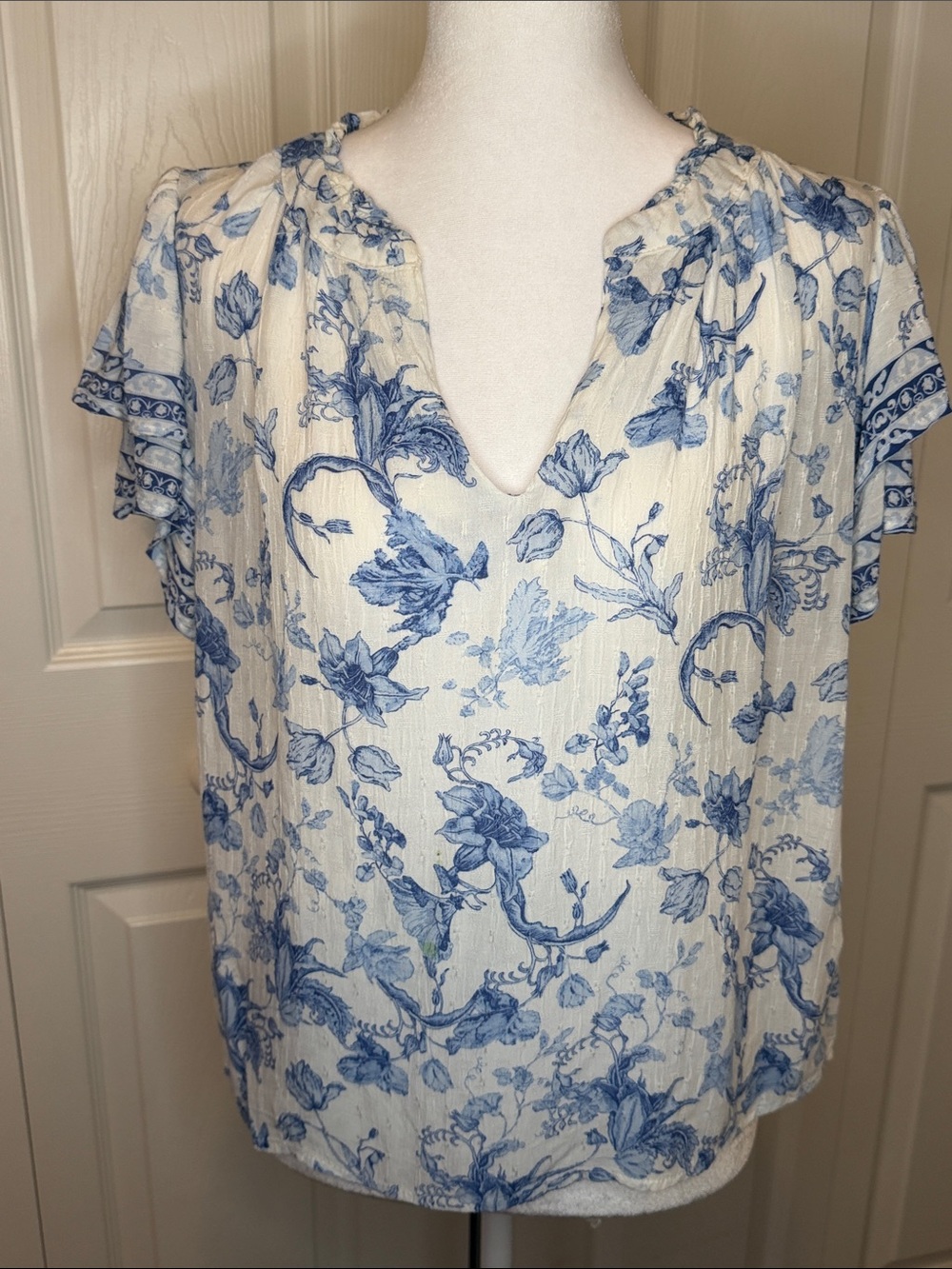 Laura Ashley Blue Floral V-Neck Flutter Sleeve Blouse